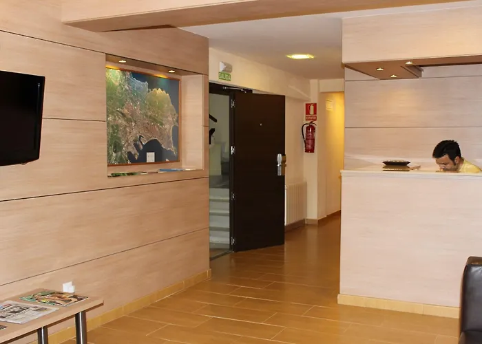 Guest house Rocamar 2*