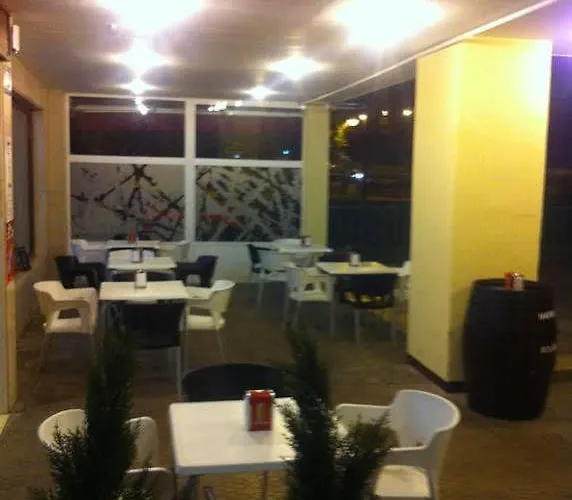 Guest house Rocamar 2*