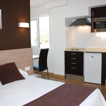 Guest house Rocamar 2*